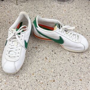 Stranger things Nike Cortez.